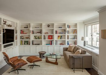 Transform Your Living Room with a Contemporary Shelving System